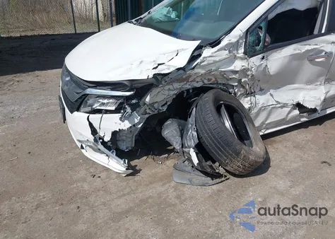 2018 Honda Odyssey Touring из США, поврежденный, VIN 5FNRL6H81JB023530